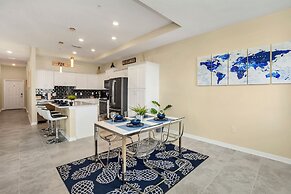 Cozy Condo Near Disney W/pool View! Free Waterpark