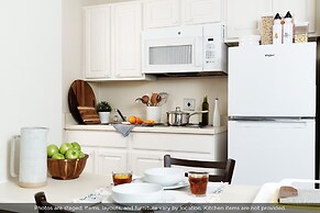 InTown Suites Extended Stay Mobile AL - Tillmans Corner