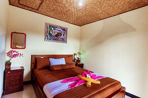 Batur Bamboo Cabin