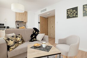 Jantaris Apartments by Renters