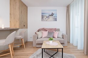 Jantaris Apartments by Renters