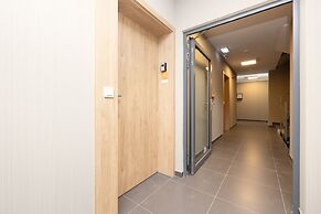 Jantaris Apartments by Renters