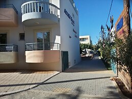Melina Beach Hotel