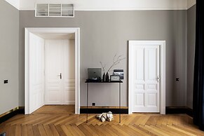 Zola Hotel - Palais de Bohème