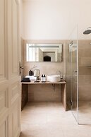 Zola Hotel - Palais de Bohème