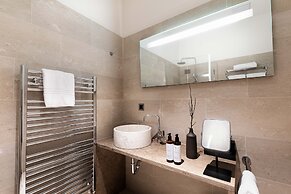 Zola Hotel - Palais de Bohème