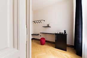 Zola Hotel - Palais de Bohème