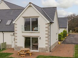 Lochside, 1 The Corries