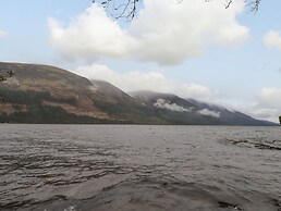 Lochside, 1 The Corries