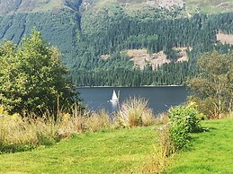 Lochside, 1 The Corries