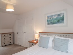 Lochside, 1 The Corries