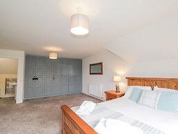 Lochside, 1 The Corries