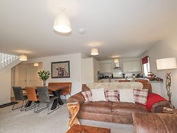 Lochside, 1 The Corries