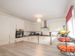 Lochside, 1 The Corries