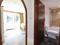 Y Felin at Coed Cadw