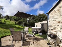 Y Felin at Coed Cadw