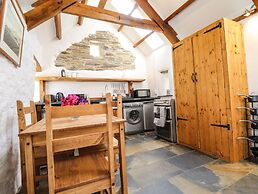 Y Felin at Coed Cadw