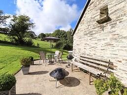 Y Felin at Coed Cadw