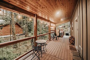 52gs - Hot Tub - Wifi - Pets Ok - Wood Stove - Sleeps 6 2 Bedroom Home