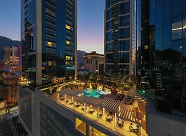 Safi Royal Luxury Metropolitan