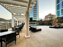 Safi Royal Luxury Metropolitan