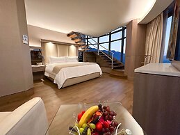 Safi Royal Luxury Metropolitan