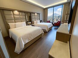 Safi Royal Luxury Metropolitan