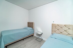 Apartamento com piscina 4 quartos - 705