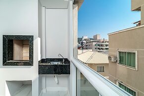 Apartamento com piscina 4 quartos - 705
