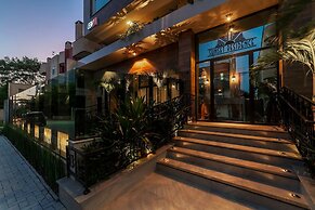 Apartamento com piscina 4 quartos - 705