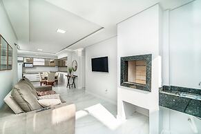 Apartamento com piscina 4 quartos - 705