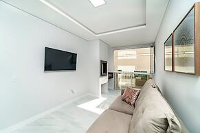 Apartamento com piscina 4 quartos - 705