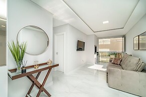 Apartamento com piscina 4 quartos - 705