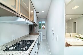 Apartamento com piscina 4 quartos - 705