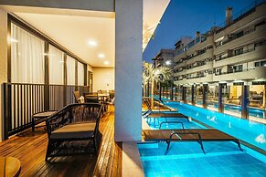 Apartamento com piscina 4 quartos - 705