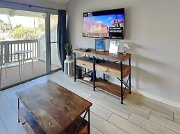 1110kbsurf227kbsnco - Kihei Bay Surf 227