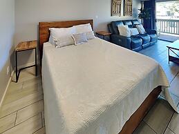 1110kbsurf227kbsnco - Kihei Bay Surf 227