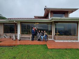 Balcon Al Cotopaxi Hosteria
