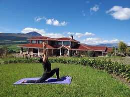 Balcon Al Cotopaxi Hosteria