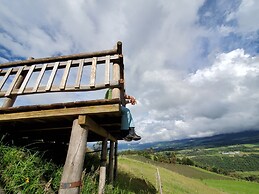 Balcon Al Cotopaxi Hosteria