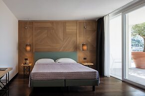 Aris Apartments & Sky Pool - Tonelli Hotels - Adult Friendly