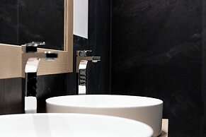 Aris Apartments & Sky Pool - Tonelli Hotels - Adult Friendly