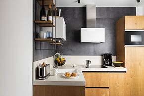 Aris Apartments & Sky Pool - Tonelli Hotels - Adult Friendly