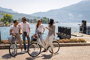 Aris Apartments & Sky Pool - Tonelli Hotels - Adult Friendly