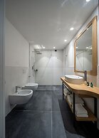 Aris Apartments & Sky Pool - Tonelli Hotels - Adult Friendly