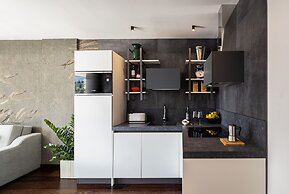 Aris Apartments & Sky Pool - Tonelli Hotels - Adult Friendly