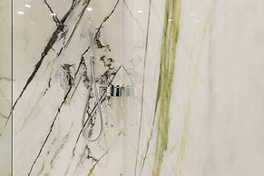 Aris Apartments & Sky Pool - Tonelli Hotels - Adult Friendly