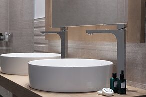 Aris Apartments & Sky Pool - Tonelli Hotels - Adult Friendly