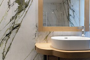 Aris Apartments & Sky Pool - Tonelli Hotels - Adult Friendly