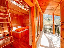 Madpackers Jibhi - Hostel